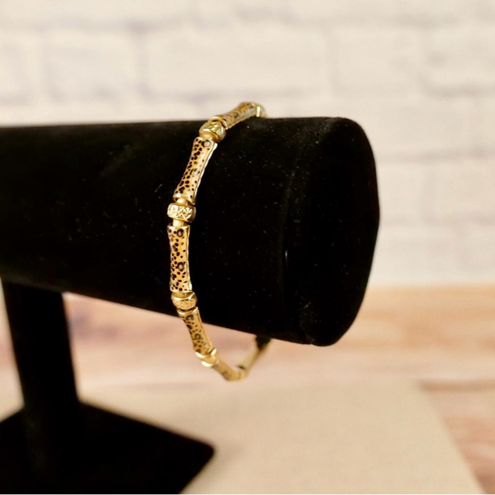 Elegant Gold Bracelet